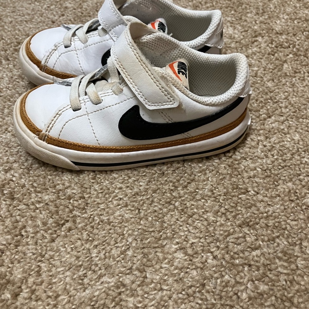Nike Kids White and Tan Sneakers